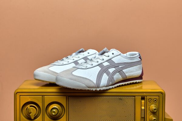 Tênis Onitsuka Tiger Mexico 66, design clássico e solado de borracha