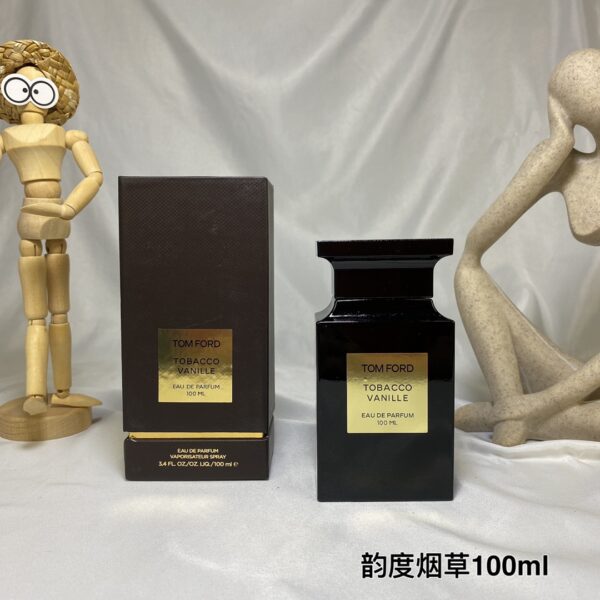 Frasco de perfume Tom Ford Tobacco Vanille 100ml, fragrância oriental amadeirada intensa e sofisticada.